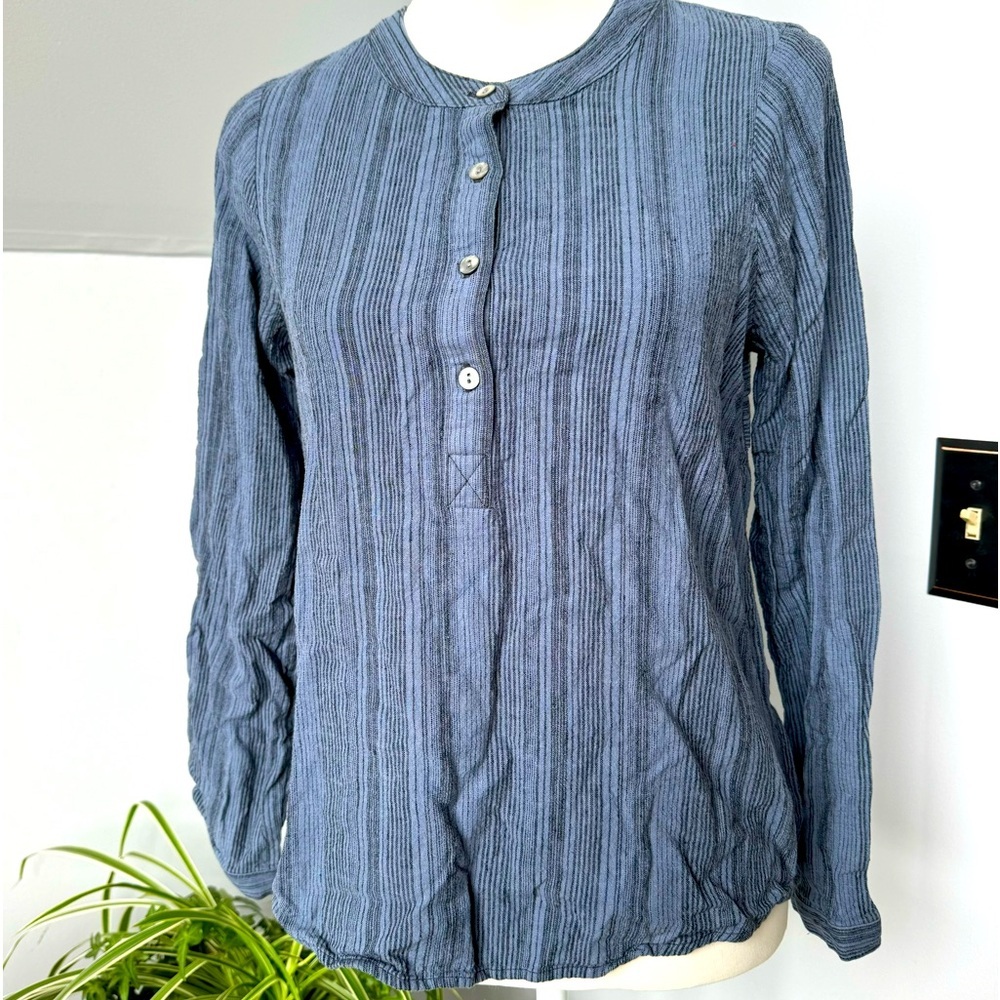 B.L.E.U.‎ Linen Blend Long Sleeved 1/2 Button Striped Shirt size Small